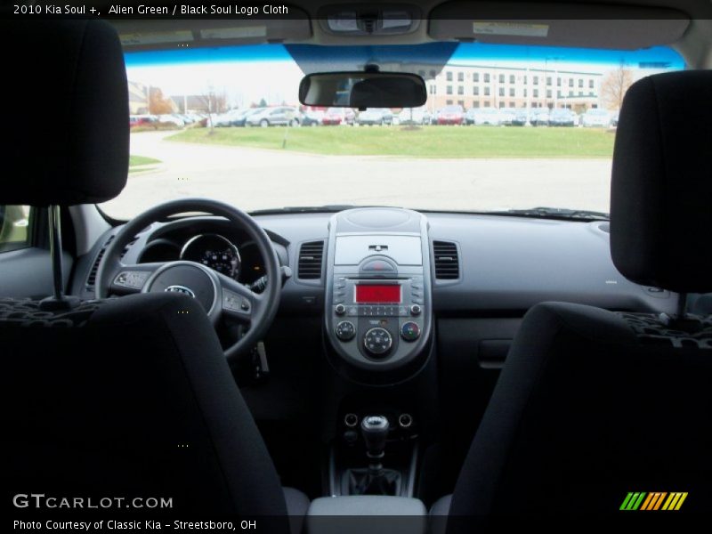 Alien Green / Black Soul Logo Cloth 2010 Kia Soul +