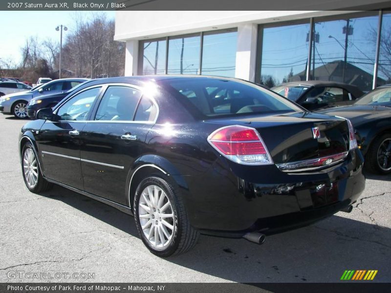 Black Onyx / Black 2007 Saturn Aura XR