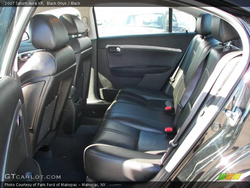 Black Onyx / Black 2007 Saturn Aura XR
