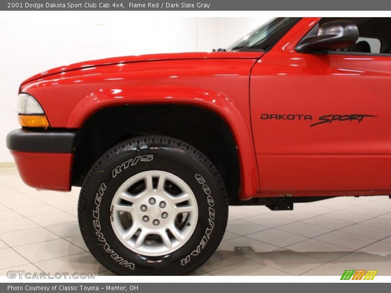 Flame Red / Dark Slate Gray 2001 Dodge Dakota Sport Club Cab 4x4