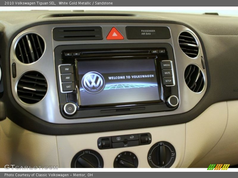 White Gold Metallic / Sandstone 2010 Volkswagen Tiguan SEL