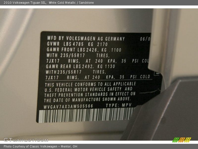 White Gold Metallic / Sandstone 2010 Volkswagen Tiguan SEL