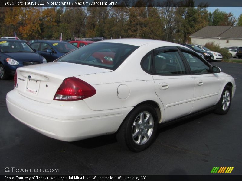 Vibrant White / Medium/Dark Flint Grey 2006 Ford Taurus SEL