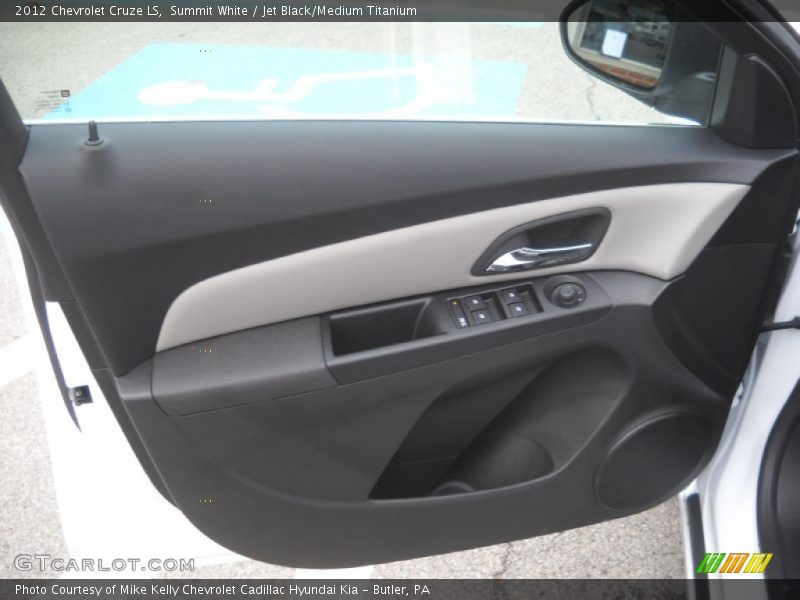 Summit White / Jet Black/Medium Titanium 2012 Chevrolet Cruze LS