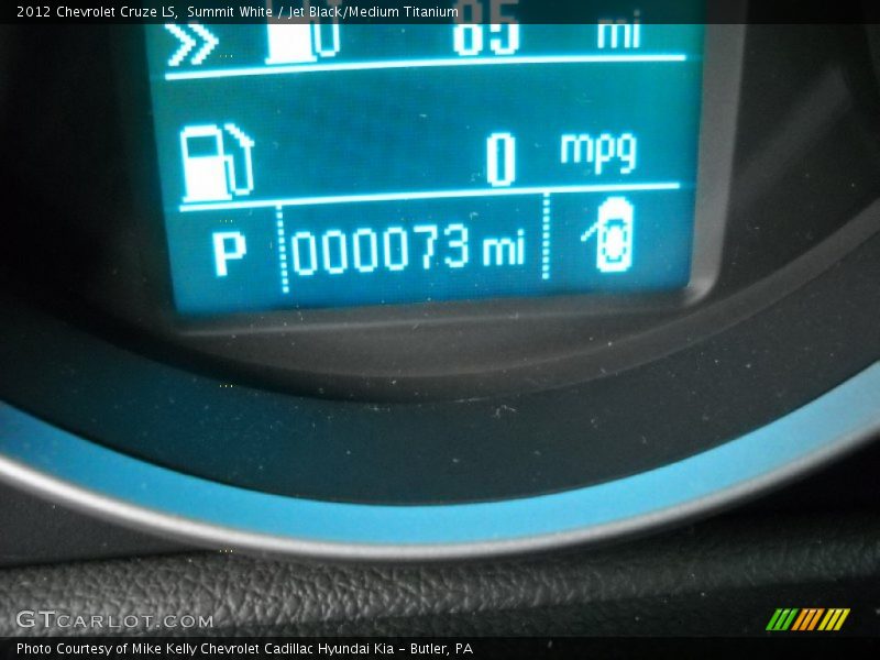 Summit White / Jet Black/Medium Titanium 2012 Chevrolet Cruze LS