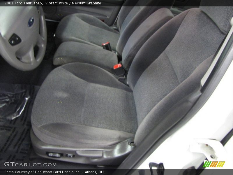 Vibrant White / Medium Graphite 2001 Ford Taurus SES
