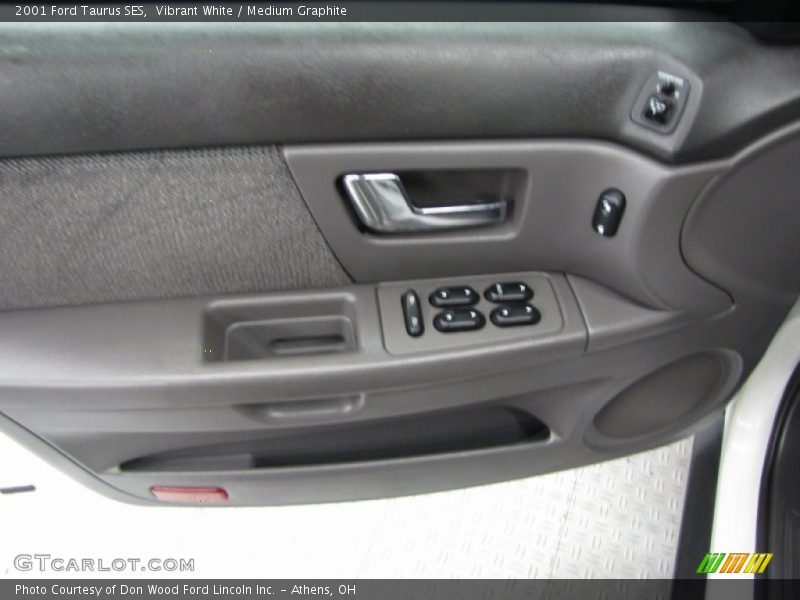 Vibrant White / Medium Graphite 2001 Ford Taurus SES