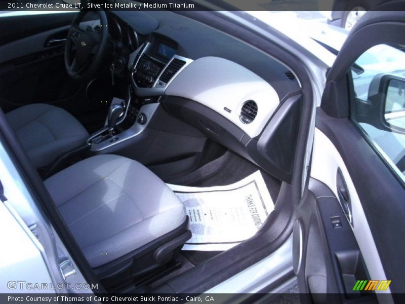 Silver Ice Metallic / Medium Titanium 2011 Chevrolet Cruze LT