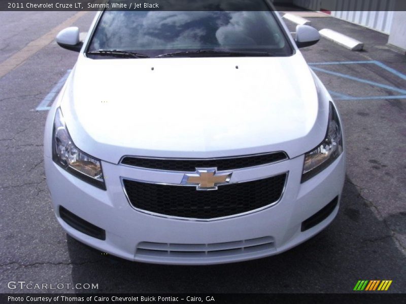 Summit White / Jet Black 2011 Chevrolet Cruze LT