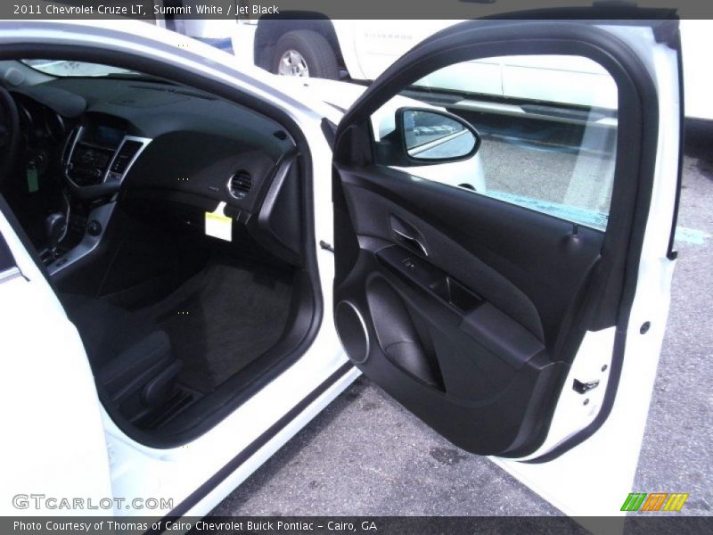 Summit White / Jet Black 2011 Chevrolet Cruze LT