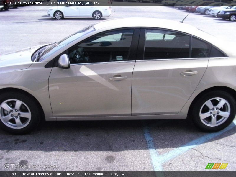 Gold Mist Metallic / Jet Black 2011 Chevrolet Cruze LT