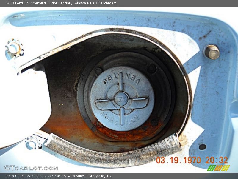 Controls of 1968 Thunderbird Tudor Landau