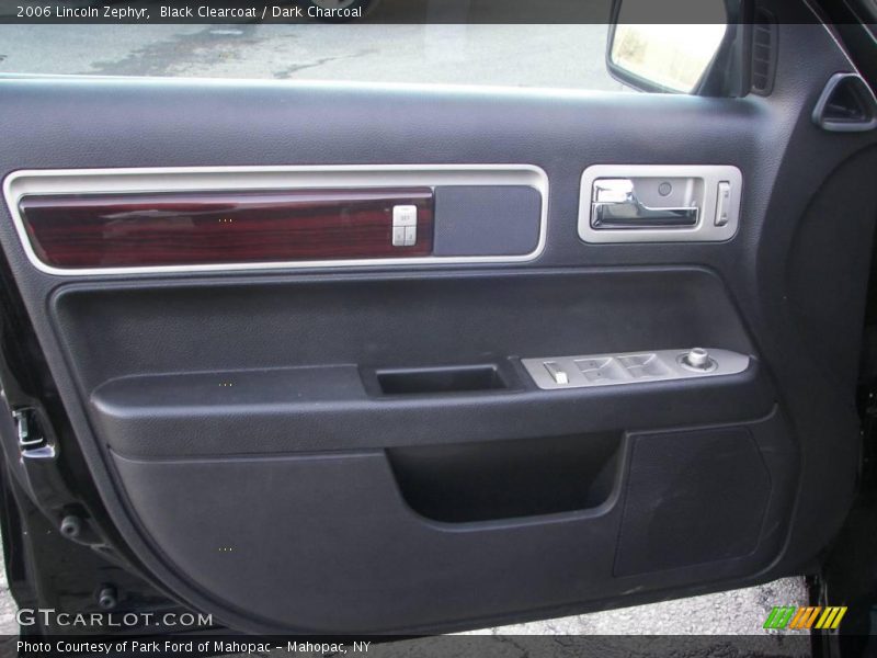 Black Clearcoat / Dark Charcoal 2006 Lincoln Zephyr