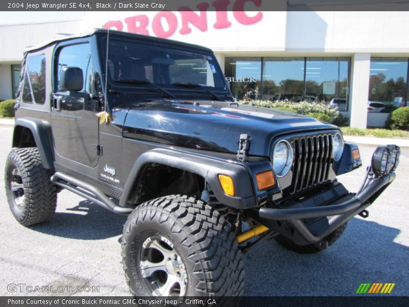 Black / Dark Slate Gray 2004 Jeep Wrangler SE 4x4