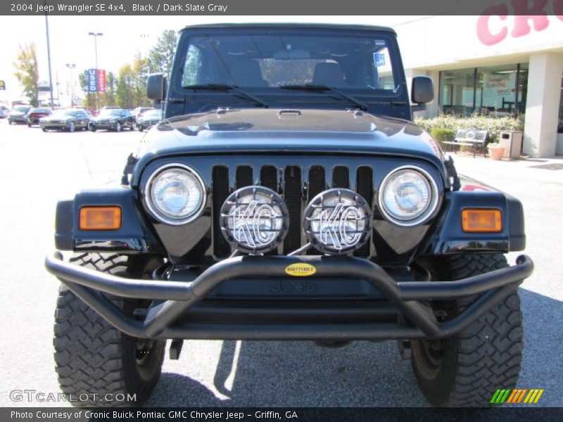 Black / Dark Slate Gray 2004 Jeep Wrangler SE 4x4