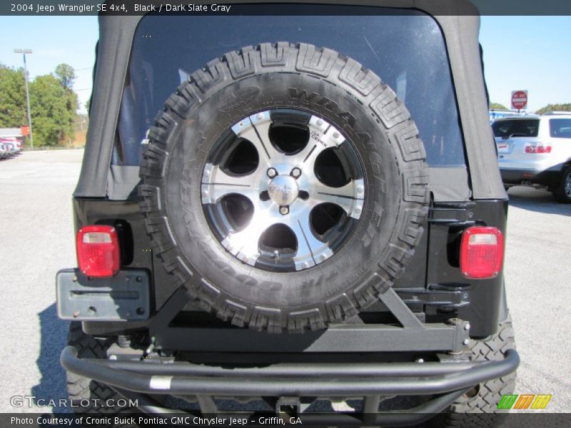 Black / Dark Slate Gray 2004 Jeep Wrangler SE 4x4