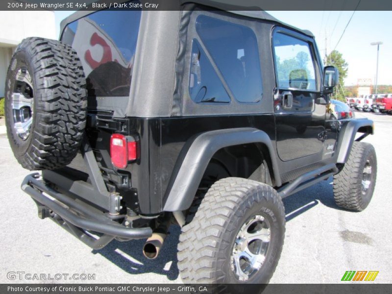 Black / Dark Slate Gray 2004 Jeep Wrangler SE 4x4