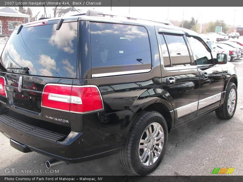Black / Charcoal 2007 Lincoln Navigator Ultimate 4x4