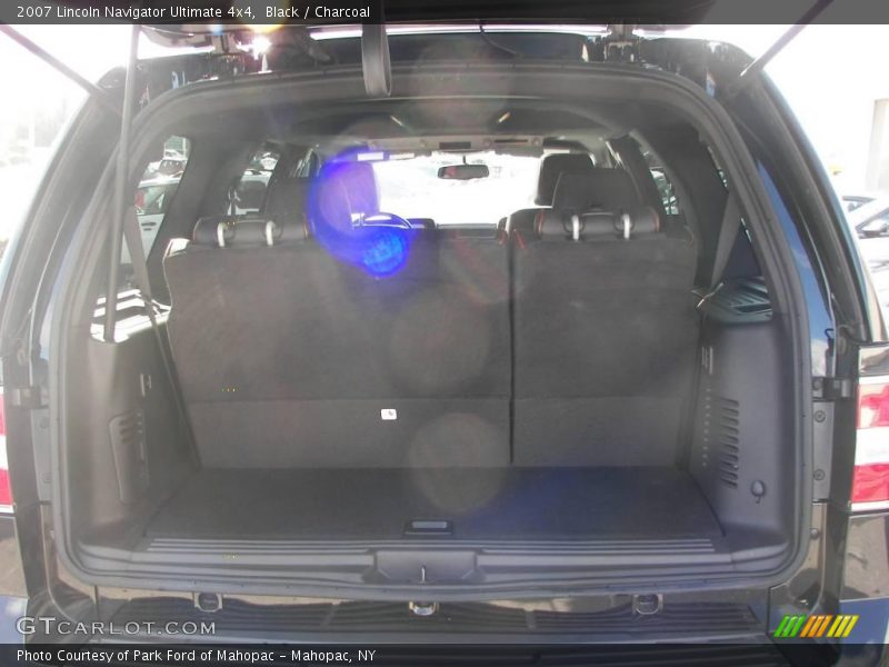 Black / Charcoal 2007 Lincoln Navigator Ultimate 4x4