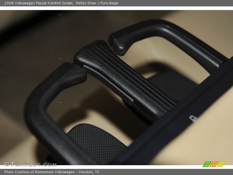 Reflex Silver / Pure Beige 2008 Volkswagen Passat Komfort Sedan