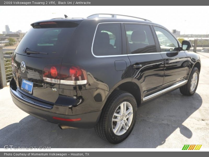 Black Uni / Anthracite 2009 Volkswagen Touareg 2 VR6