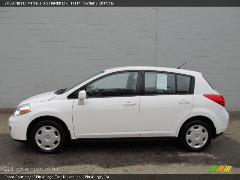 Fresh Powder / Charcoal 2009 Nissan Versa 1.8 S Hatchback