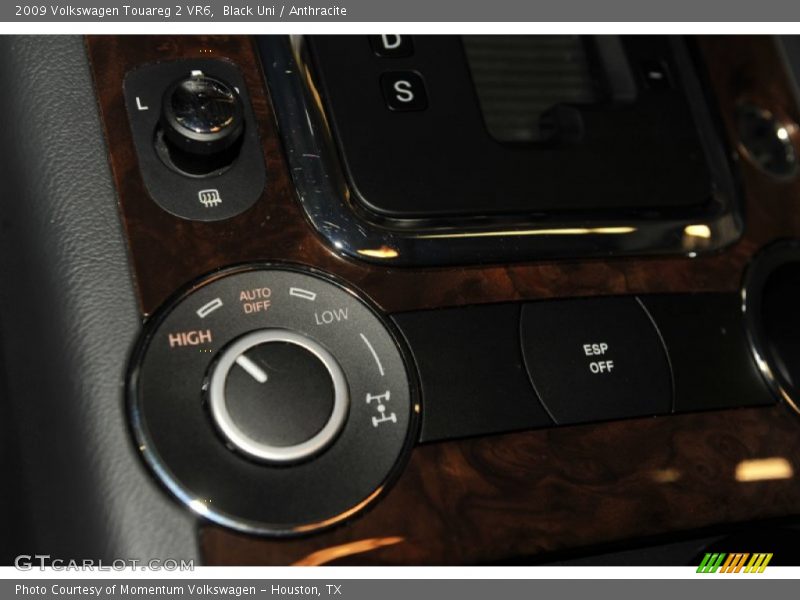 Black Uni / Anthracite 2009 Volkswagen Touareg 2 VR6