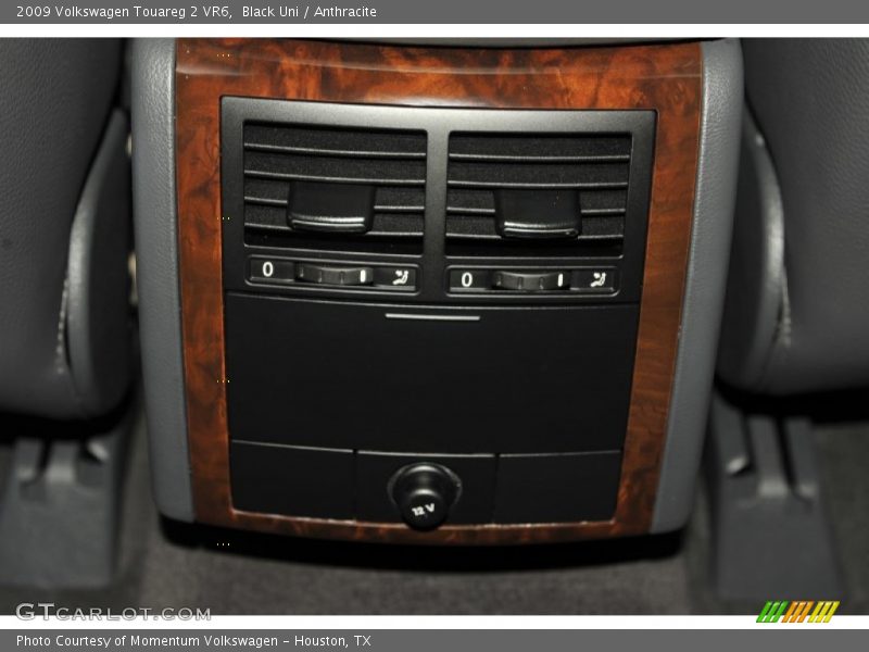 Black Uni / Anthracite 2009 Volkswagen Touareg 2 VR6