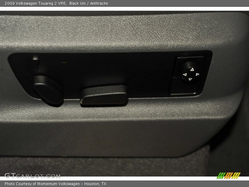 Black Uni / Anthracite 2009 Volkswagen Touareg 2 VR6