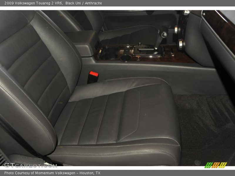 Black Uni / Anthracite 2009 Volkswagen Touareg 2 VR6