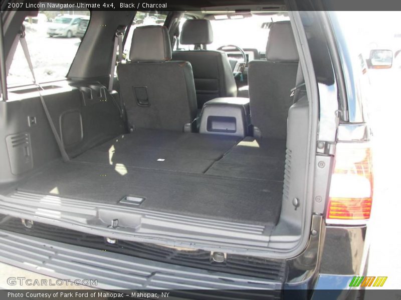 Black / Charcoal 2007 Lincoln Navigator Ultimate 4x4