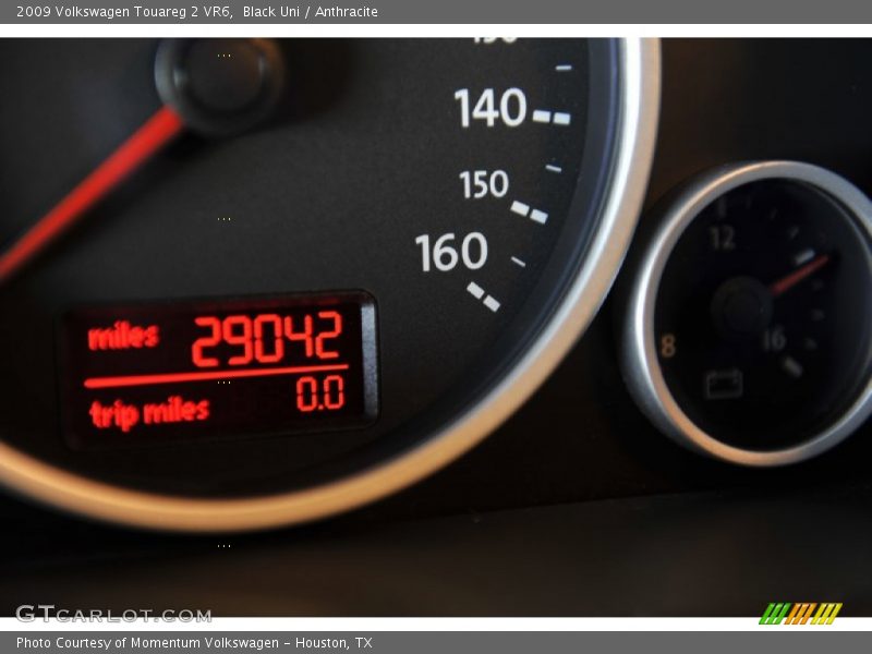 Black Uni / Anthracite 2009 Volkswagen Touareg 2 VR6