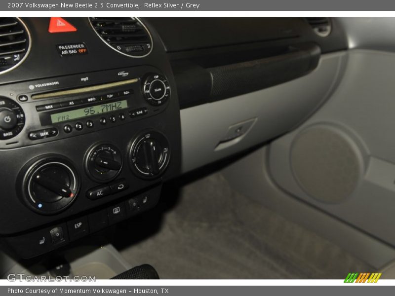 Reflex Silver / Grey 2007 Volkswagen New Beetle 2.5 Convertible