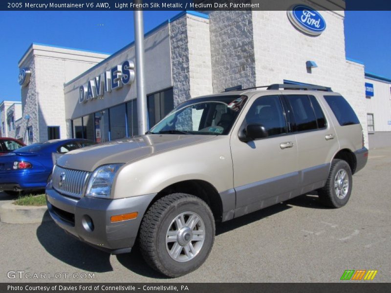 Light French Silk Metallic / Medium Dark Parchment 2005 Mercury Mountaineer V6 AWD