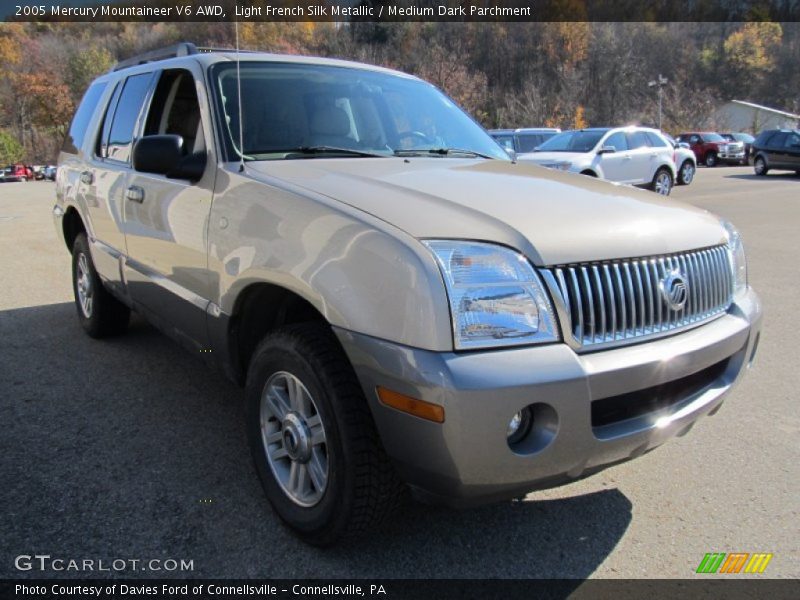 Light French Silk Metallic / Medium Dark Parchment 2005 Mercury Mountaineer V6 AWD