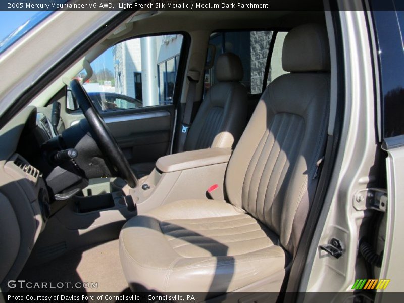 Light French Silk Metallic / Medium Dark Parchment 2005 Mercury Mountaineer V6 AWD