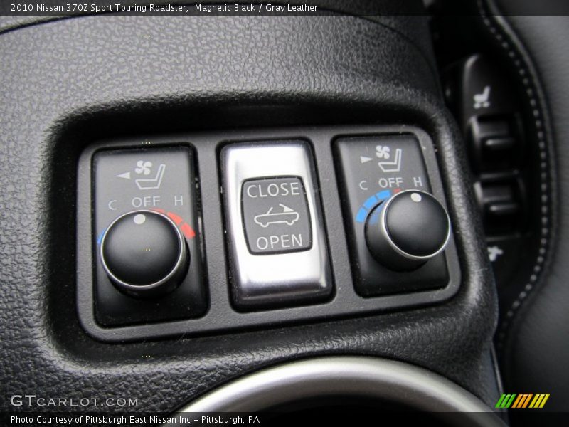 Controls of 2010 370Z Sport Touring Roadster