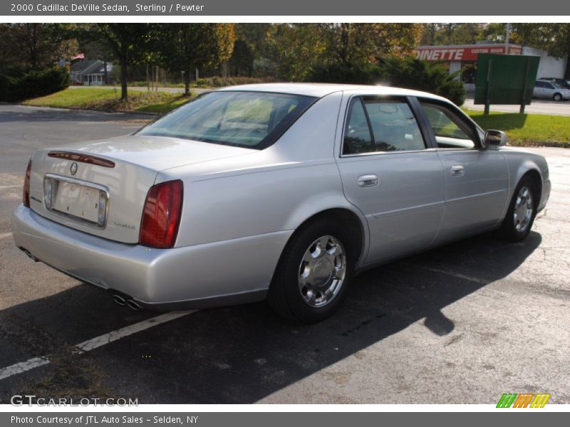 Sterling / Pewter 2000 Cadillac DeVille Sedan