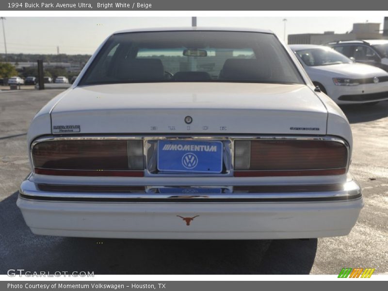 Bright White / Beige 1994 Buick Park Avenue Ultra