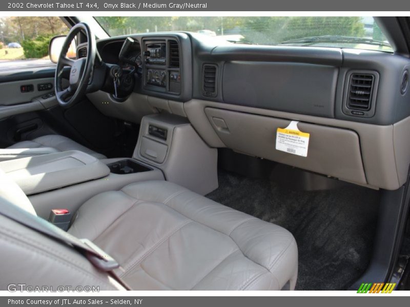 Onyx Black / Medium Gray/Neutral 2002 Chevrolet Tahoe LT 4x4