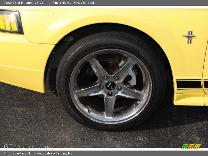 Zinc Yellow / Dark Charcoal 2002 Ford Mustang V6 Coupe