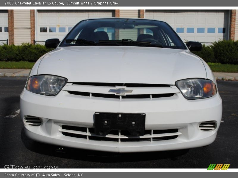 Summit White / Graphite Gray 2005 Chevrolet Cavalier LS Coupe