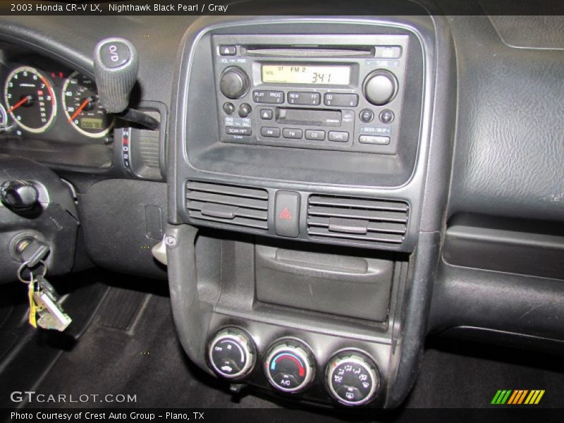 Controls of 2003 CR-V LX