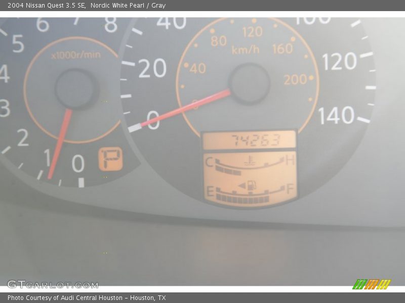 Nordic White Pearl / Gray 2004 Nissan Quest 3.5 SE