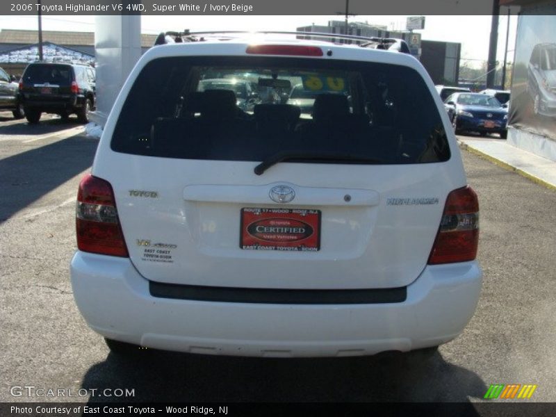 Super White / Ivory Beige 2006 Toyota Highlander V6 4WD