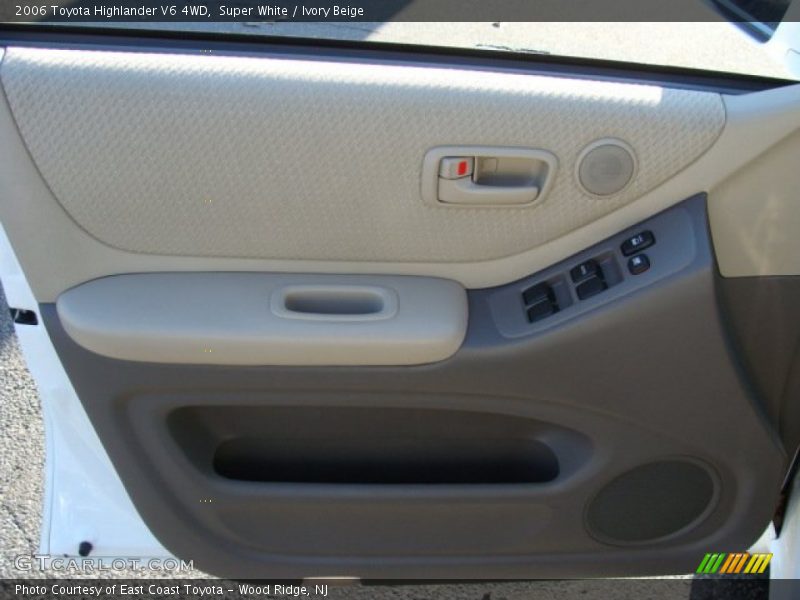 Super White / Ivory Beige 2006 Toyota Highlander V6 4WD