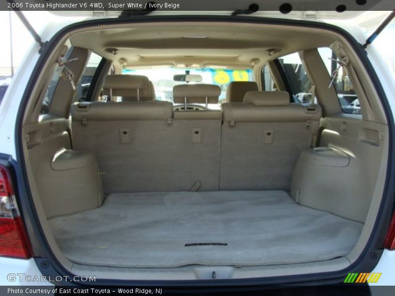 Super White / Ivory Beige 2006 Toyota Highlander V6 4WD