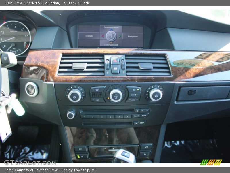 Jet Black / Black 2009 BMW 5 Series 535xi Sedan