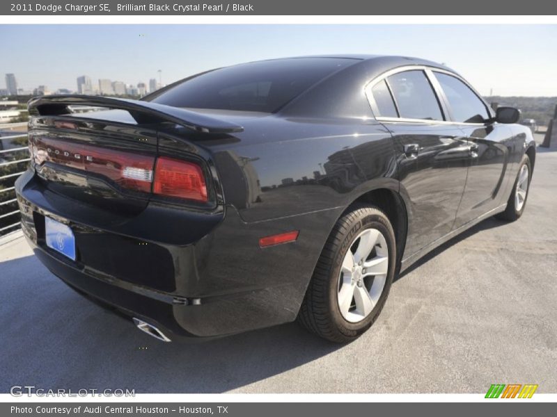 Brilliant Black Crystal Pearl / Black 2011 Dodge Charger SE