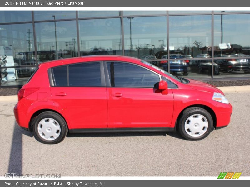 Red Alert / Charcoal 2007 Nissan Versa S